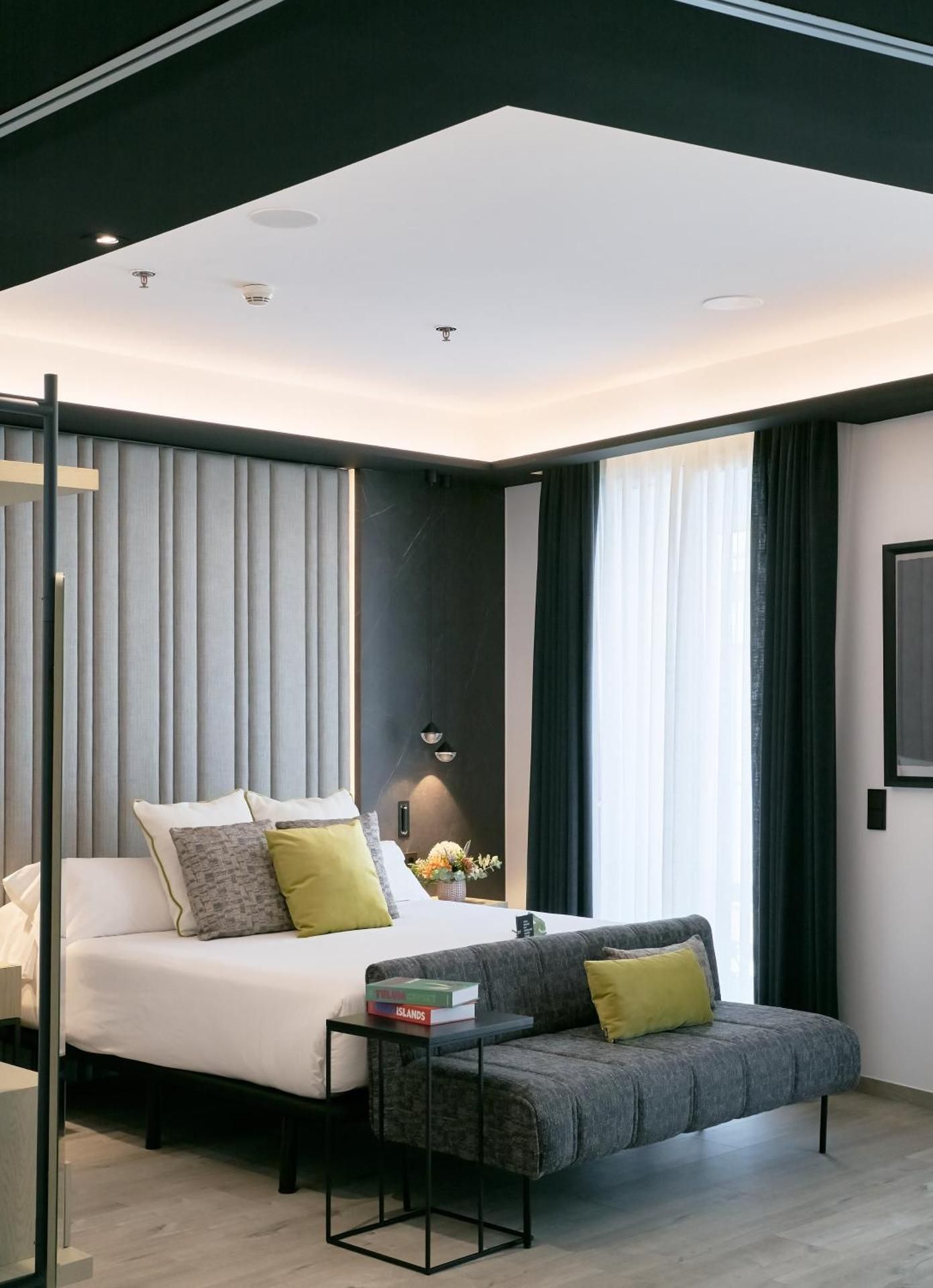 Suite Exterior Aduana Street