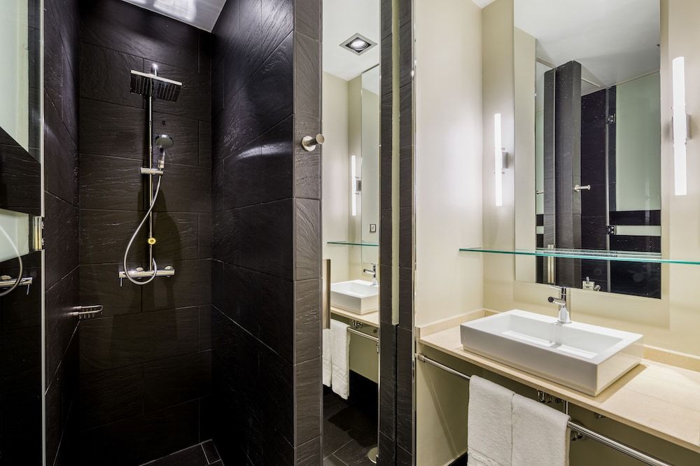 Room Mate Alicia, Madrid Basic Double Room 7