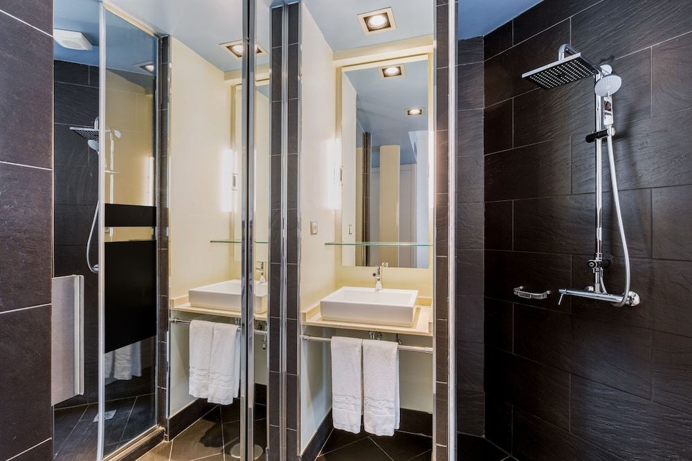 Room Mate Alicia, Madrid Standard Room 5