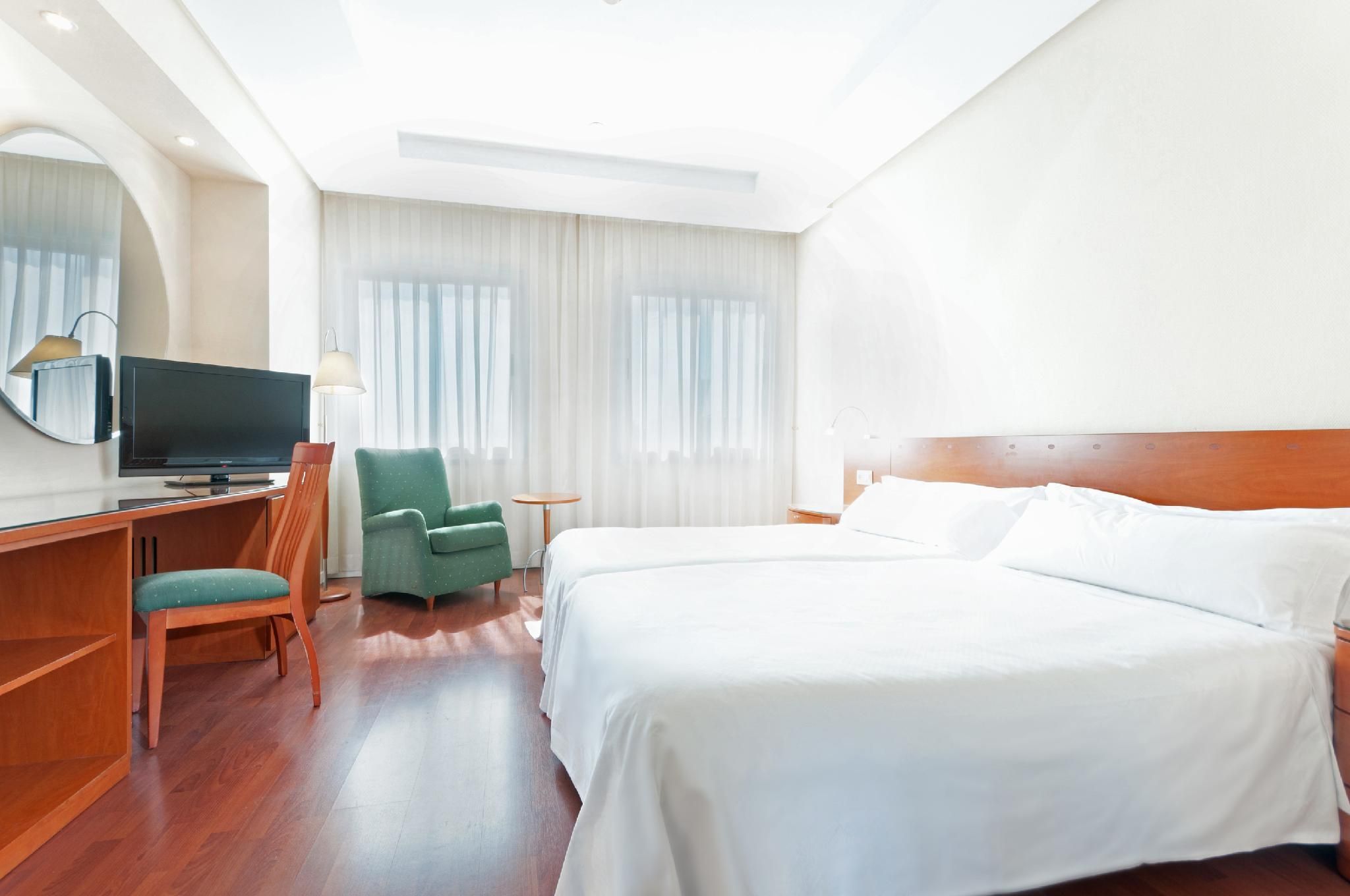 undefined Hotel Madrid Chamartín Affiliated by Meliá 10