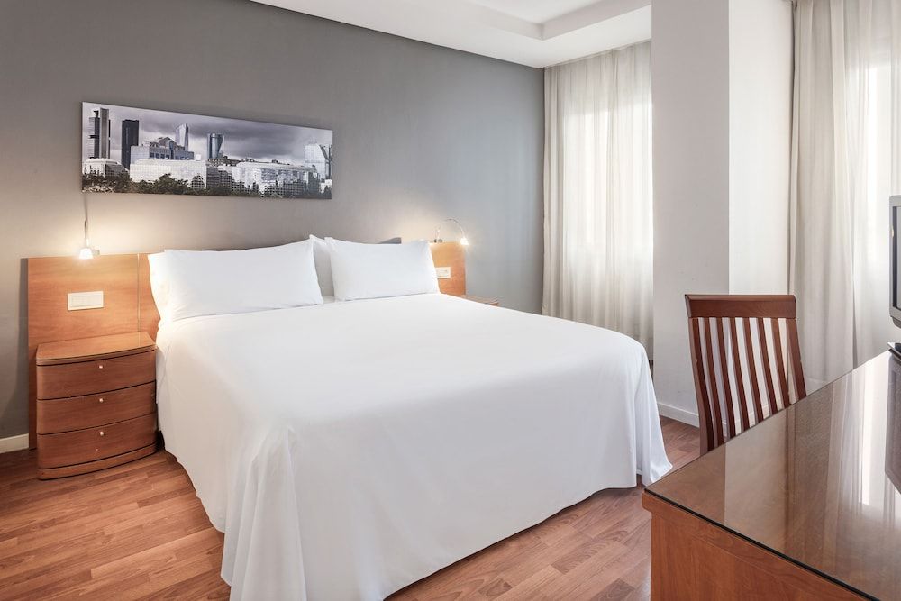 undefined Hotel Madrid Chamartín Affiliated by Meliá 2