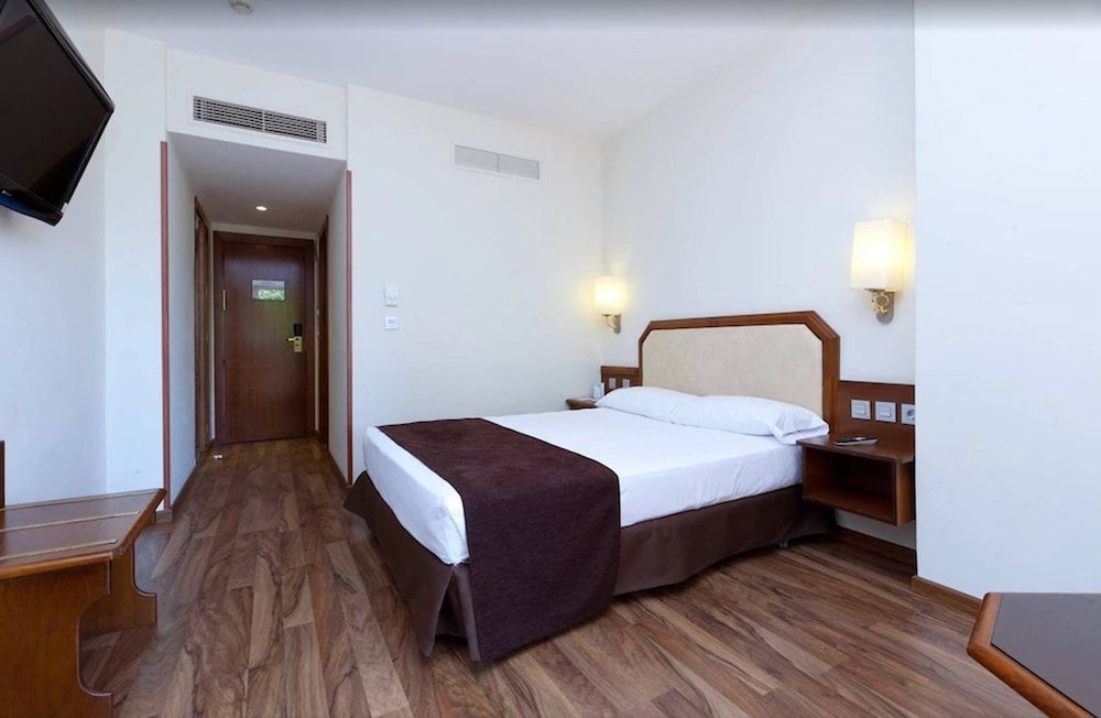 undefined Senator Barajas Hotel 7