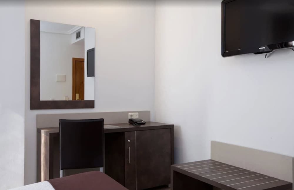 Hotel Villamadrid Standard Double or Twin Room 3