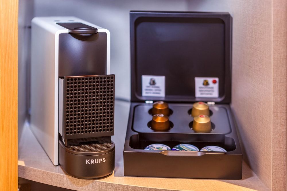 Hotel Faro, a Lopesan Collection Hotel - Adults Only Deluxe Double Room, Balcony, Partial Ocean View 4