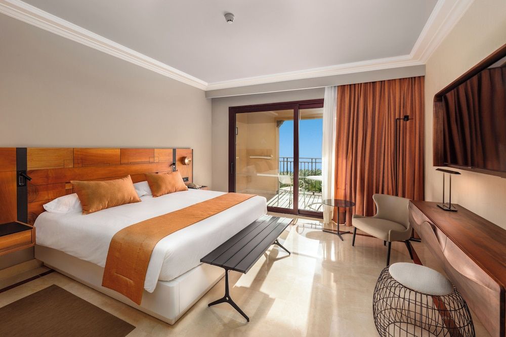 Lopesan Costa Meloneras Resort & Spa Deluxe Double Room, Garden View 2