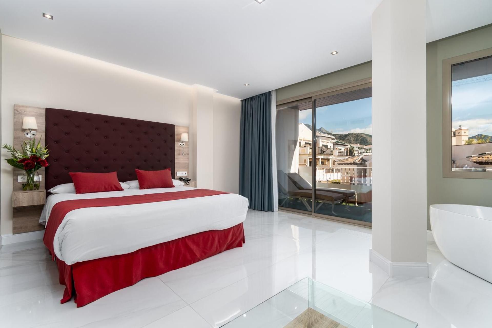 Hotel Los Arcos Junior Suite 2