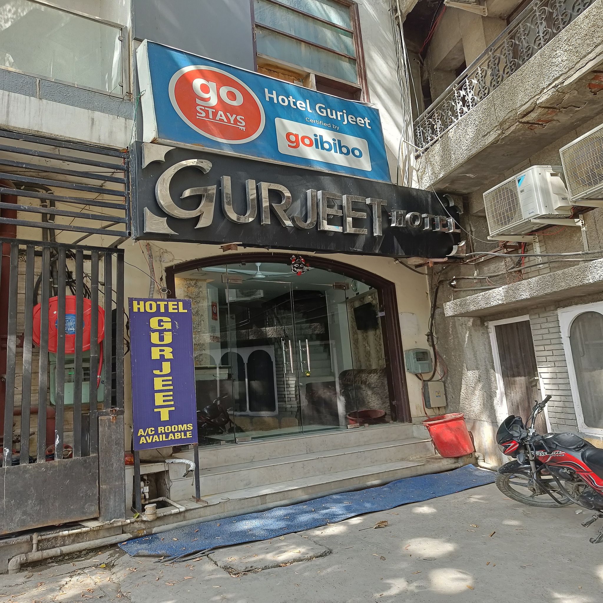undefined Gurjeet Hotel by Naavagat 7