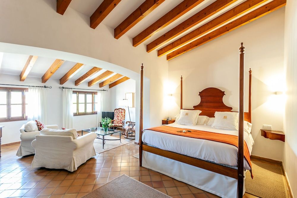 Finca Son Palou Junior Suite, Jetted Tub