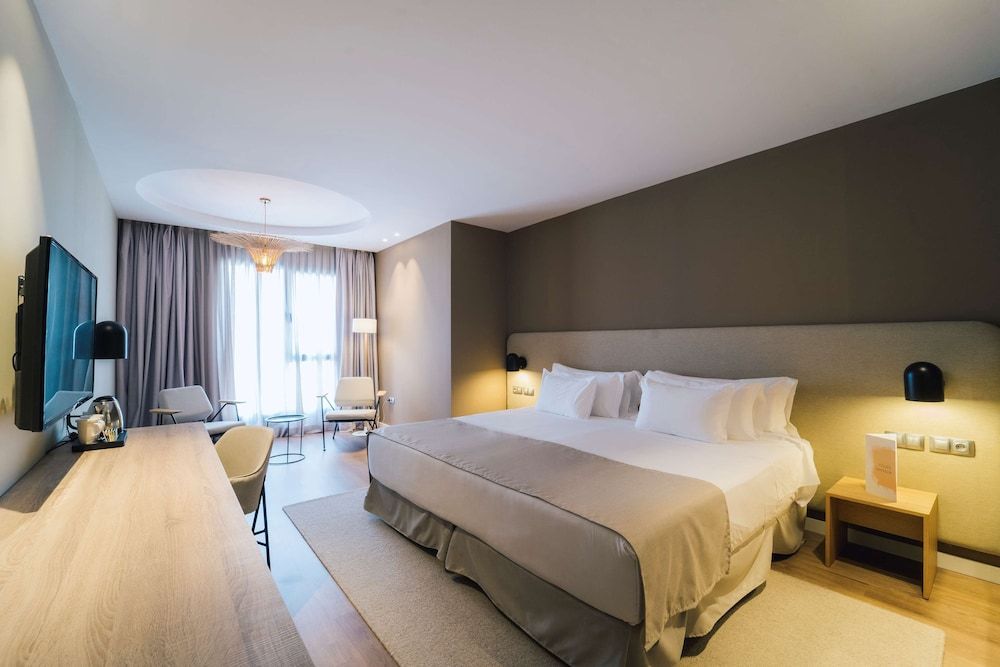 Barceló Oviedo Cervantes Superior Room 4