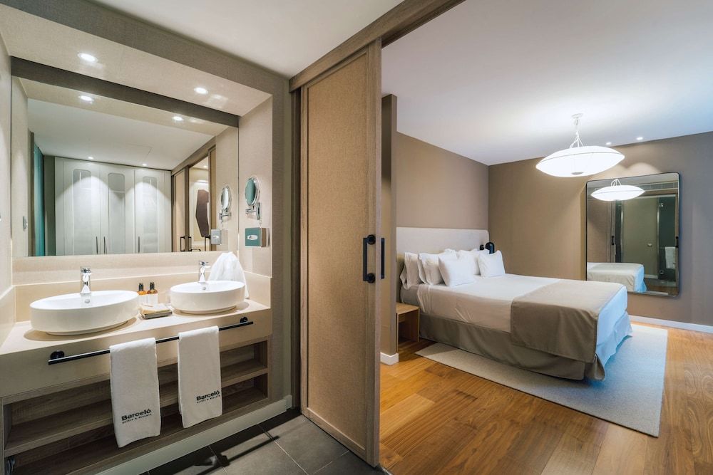 Barceló Oviedo Cervantes Superior Room 5