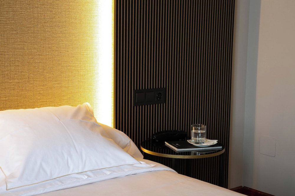 Hotel Sercotel Ciudad de Oviedo Superior Double Room (Matrimonial) 2