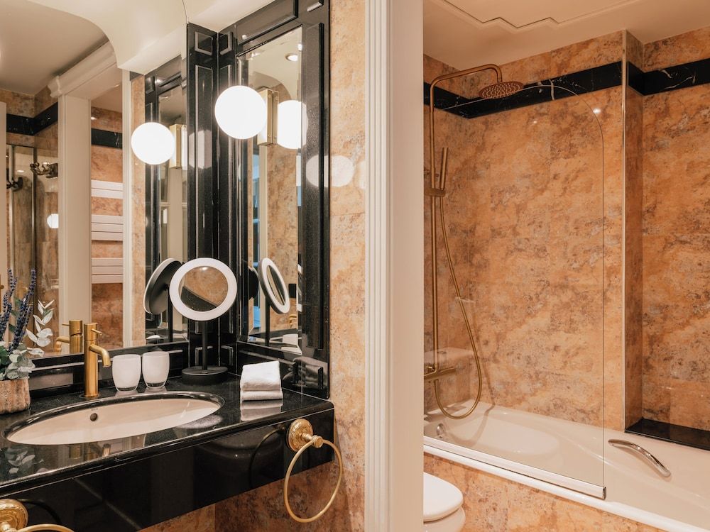 Hotel Victoria Gran Meliá Premier Room with Balcony 5