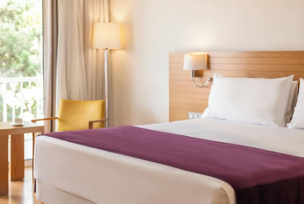 Hesperia Ciudad de Mallorca Comfort Double Room, Balcony, Garden View 3