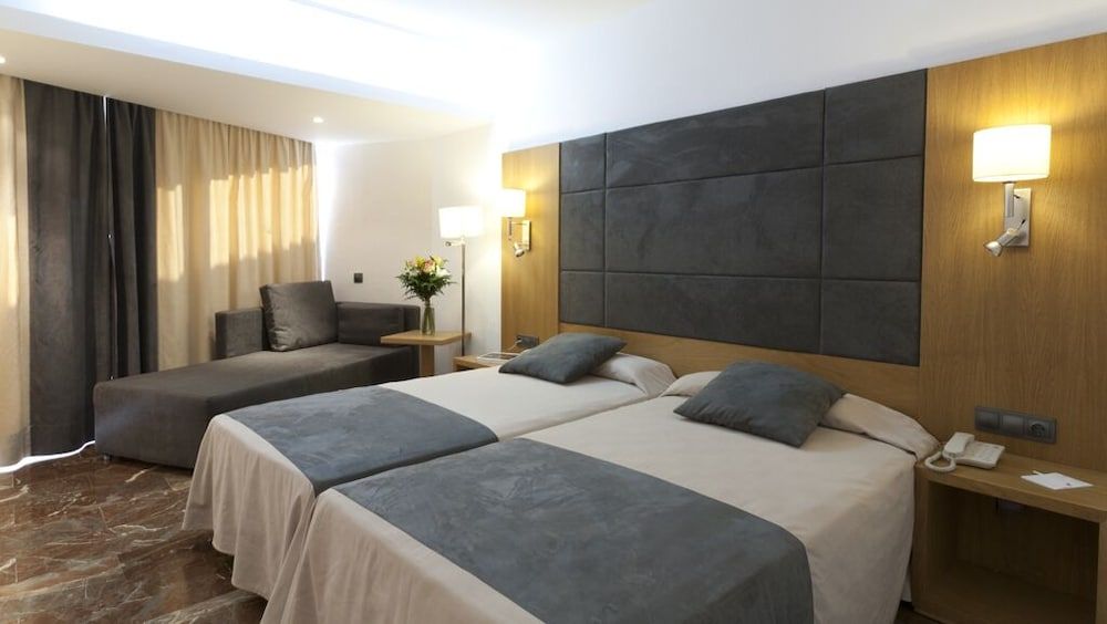 Double Room, Partial Sea View (1 adult + 2 children)