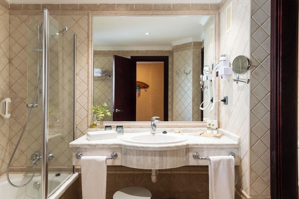 Hotel Cordial Mogán Playa Family Room (2 Adults + 3 Children) 5