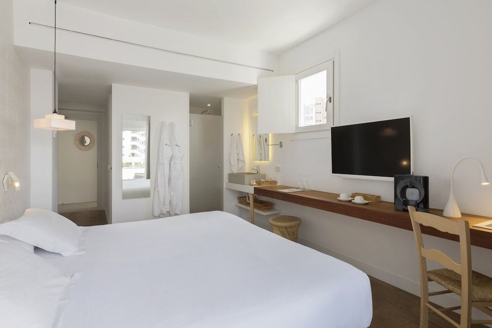 Junior Suite, Terrace, Pool View