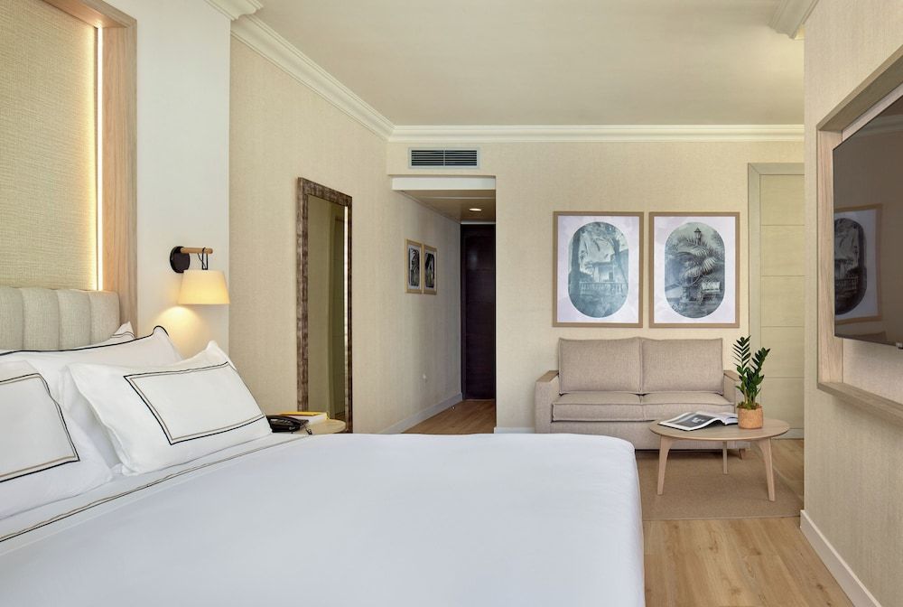 The Level Junior Suite Frontal Sea View
