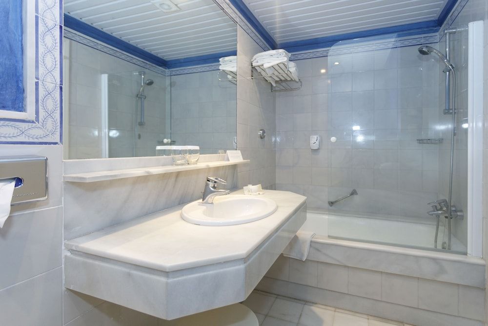 Playa De La Luz Hotel Superior Double Room 9