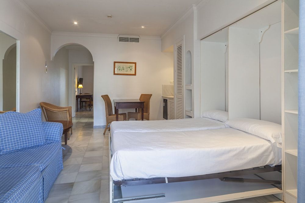 Playa De La Luz Hotel Family Room 3