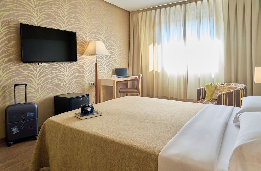 Macià Doñana Double Room with extra bed for adults 3