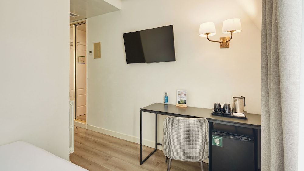 Sercotel Hotel Europa Basic Room (Basic) 4