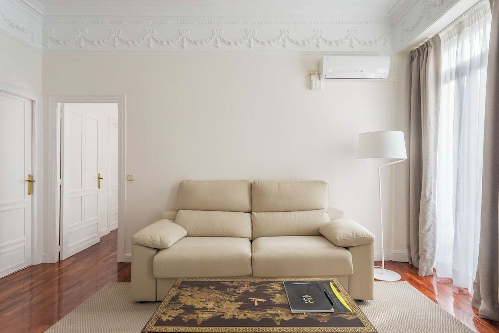 Sercotel Hotel Europa Superior Apartment 11