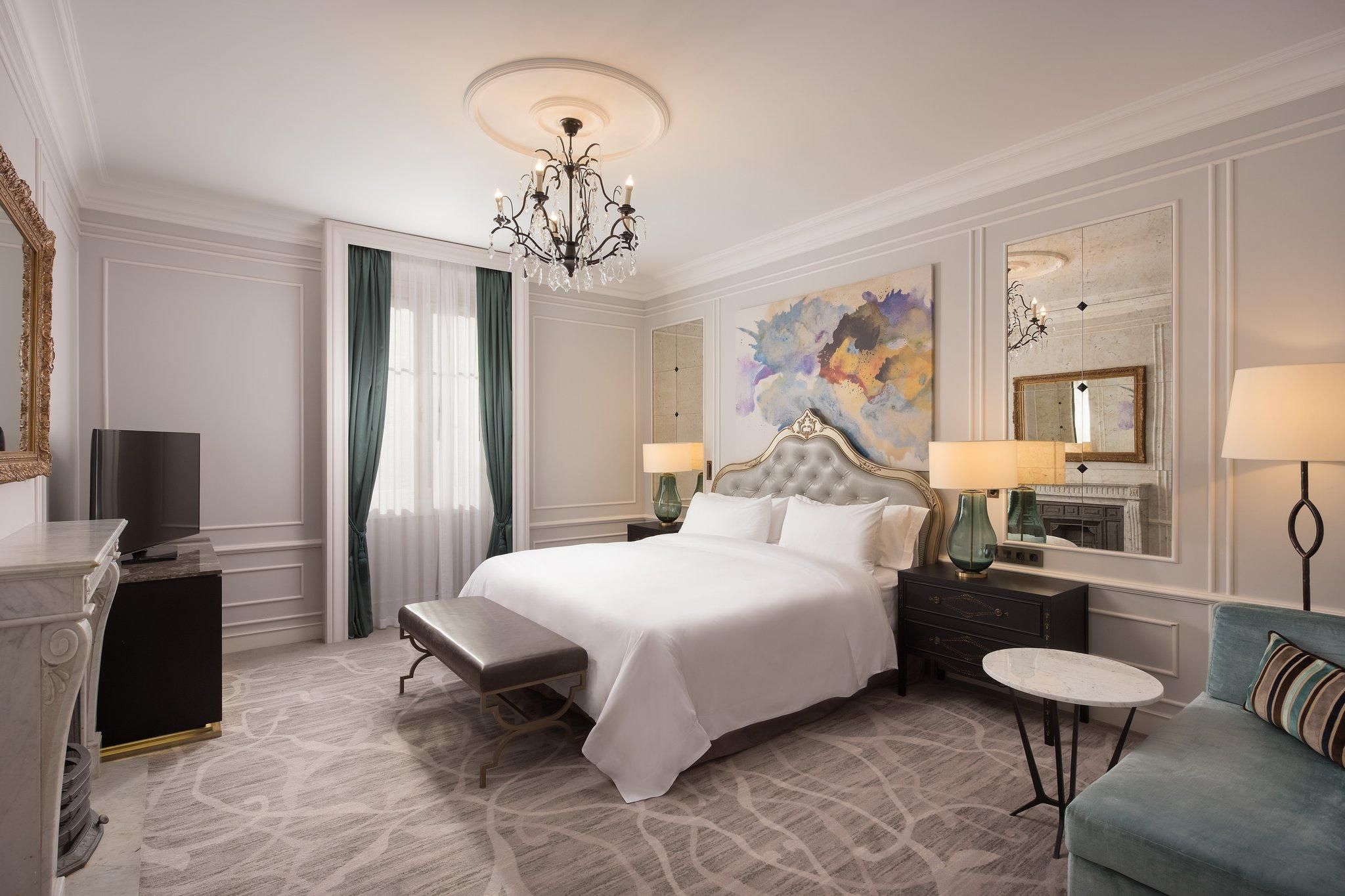 Garden Suite, 1 Bedroom Suite, 1 King, Garden view, Corner room