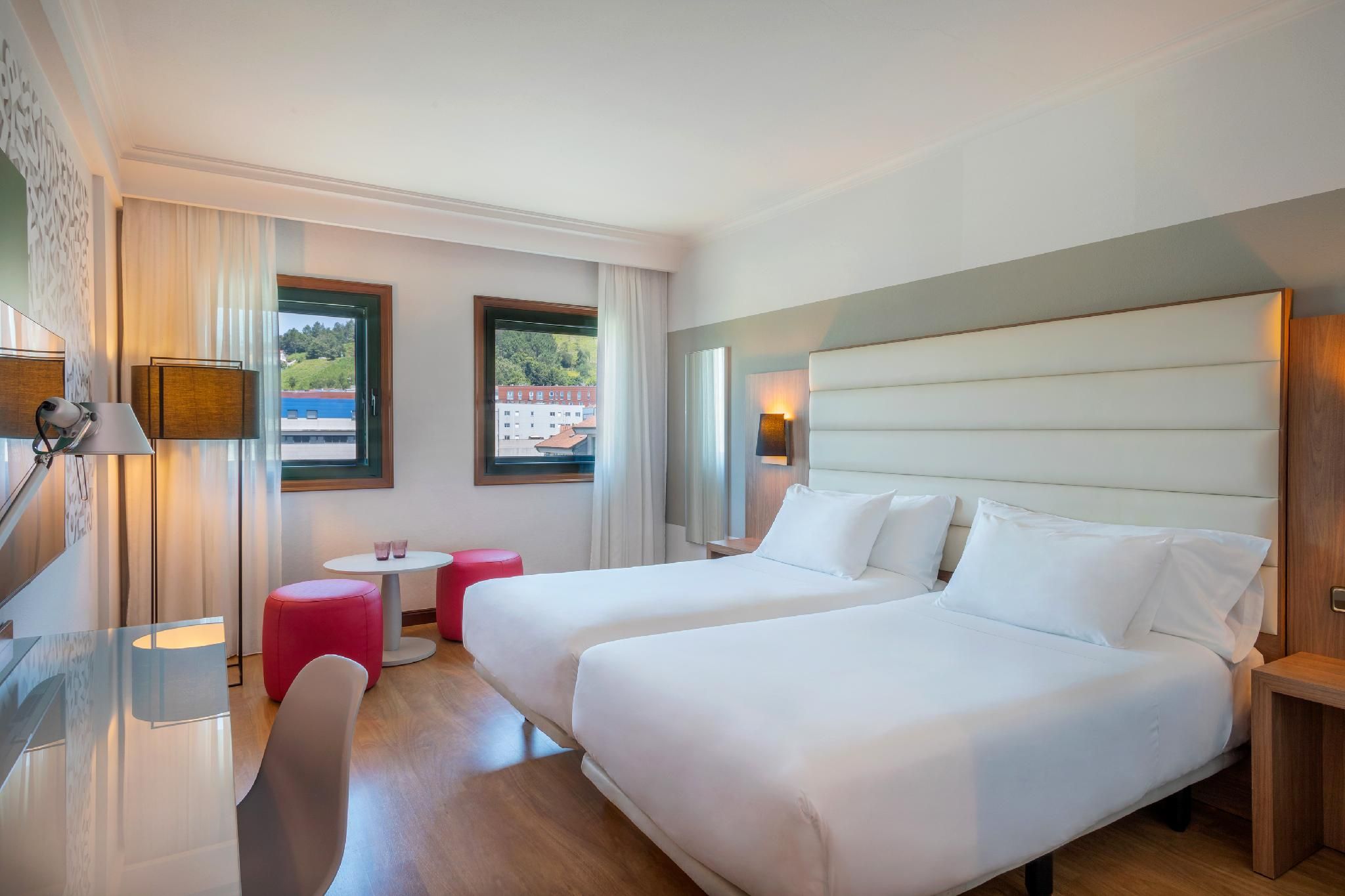 Hotel Santiago Plaza Affiliated by Meliá Standard Room 2