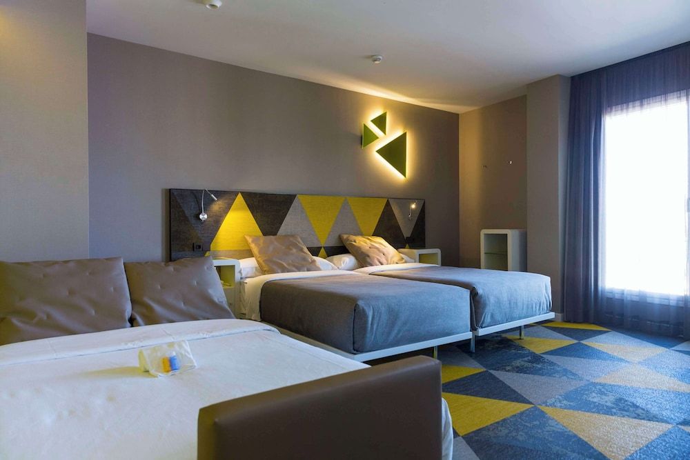 Hotel Macia Sevilla Kubb Double Room (Sofa bed for 3)