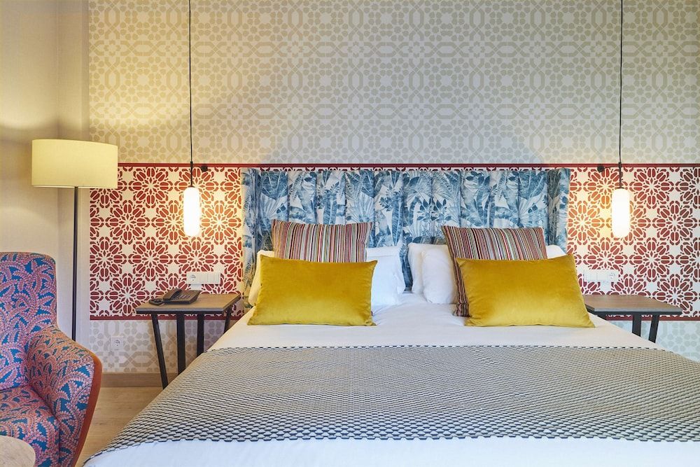 undefined Hesperia Sevilla 3