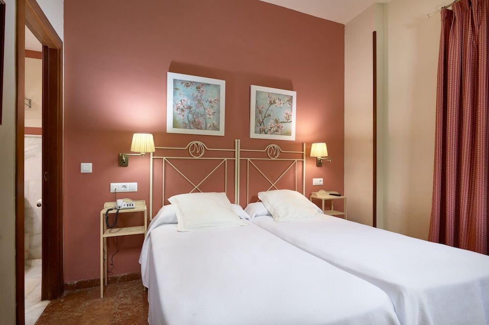 Hotel Murillo Twin Room 2