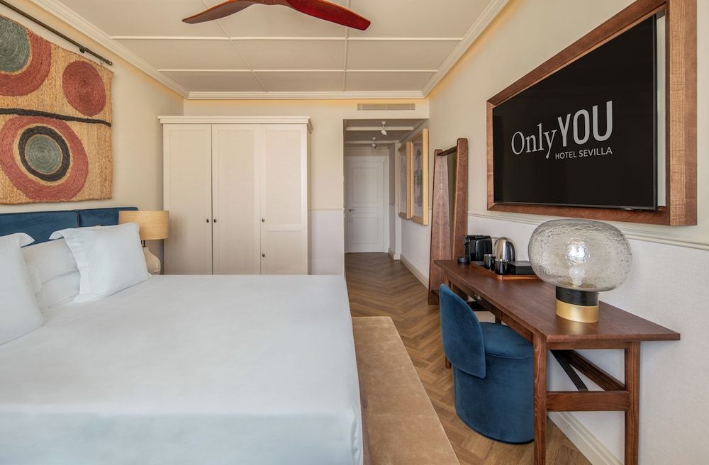 Only YOU Hotel Sevilla Deluxe Double Room