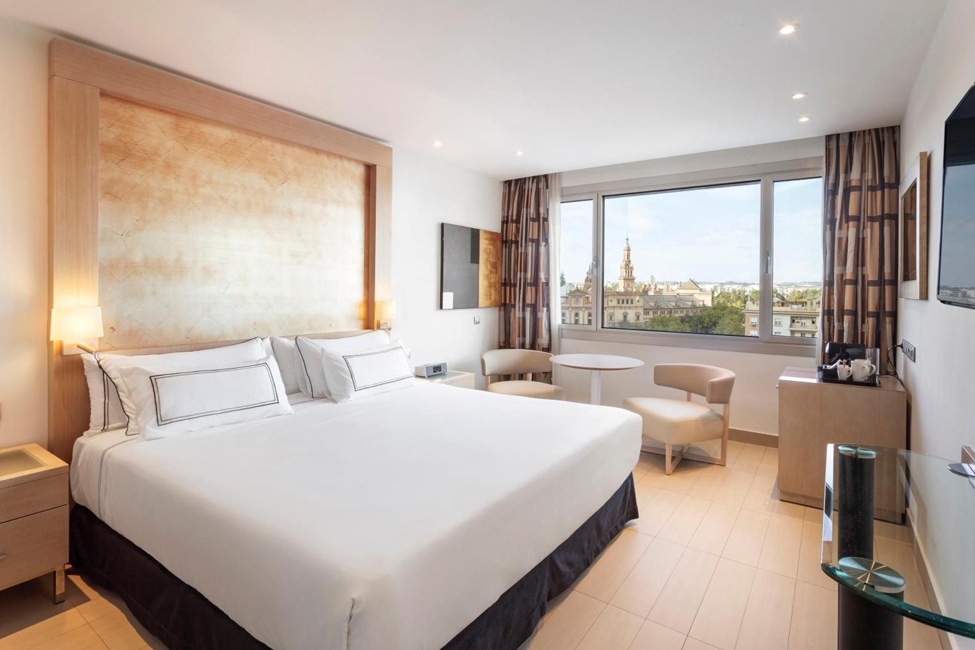 Melia The Level Room