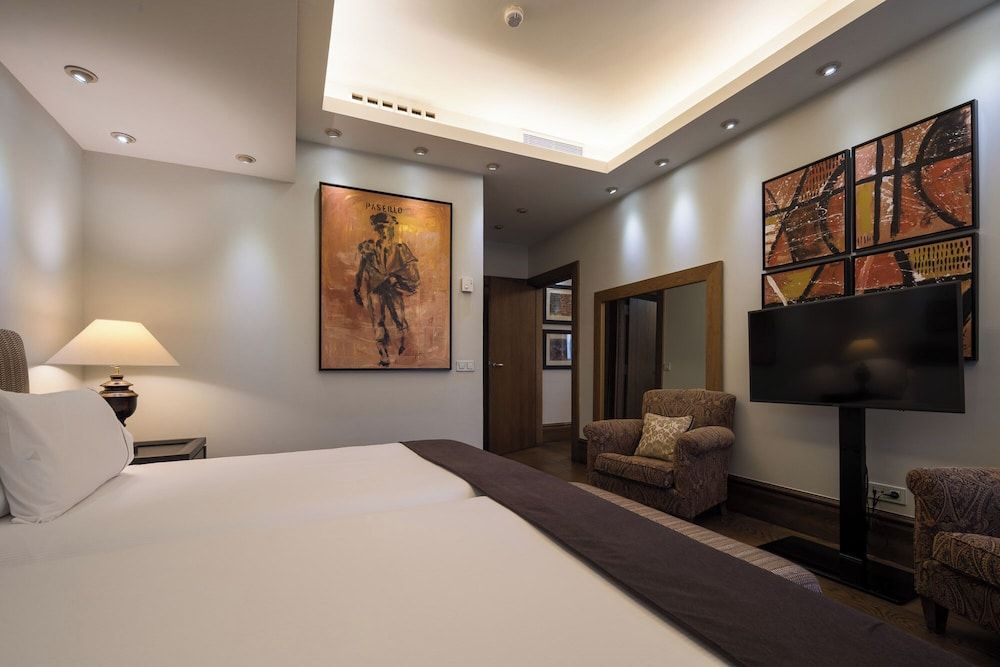 Junior Suite (V&L)