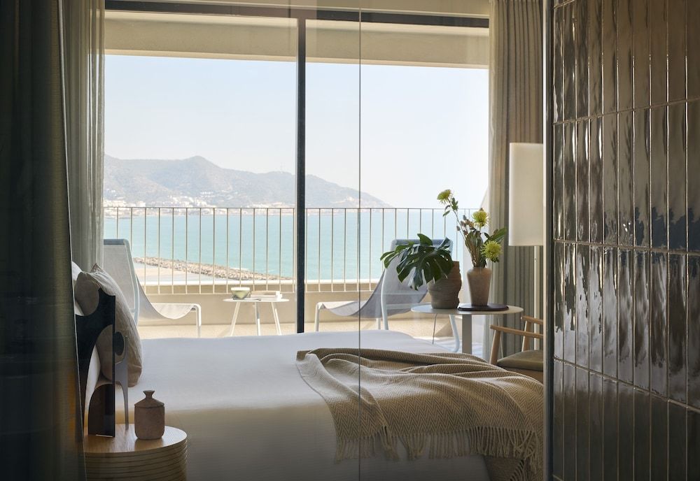 ME Sitges Terramar ME, Superior Room, Partial Sea View