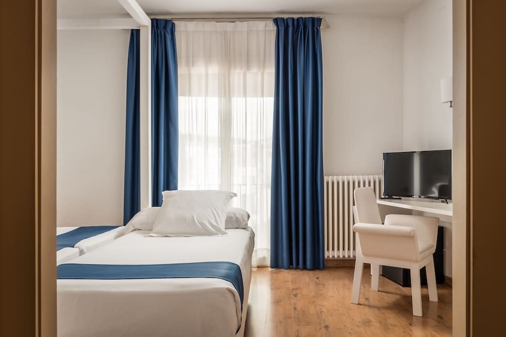Hotel Medium Sitges Park Triple Room 3