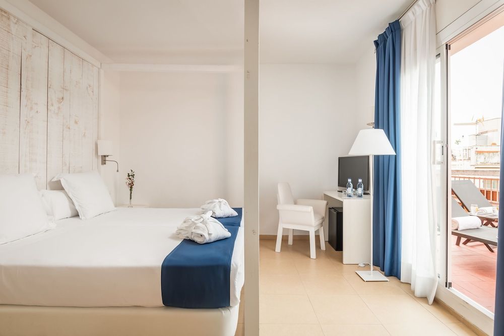 Hotel Medium Sitges Park Double or Twin Room, Terrace 3