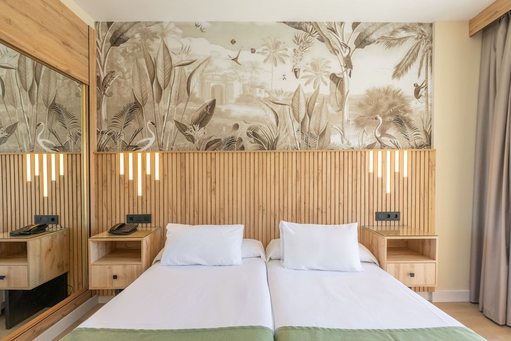 Classic Double Room (2 Adults and 1 Child)