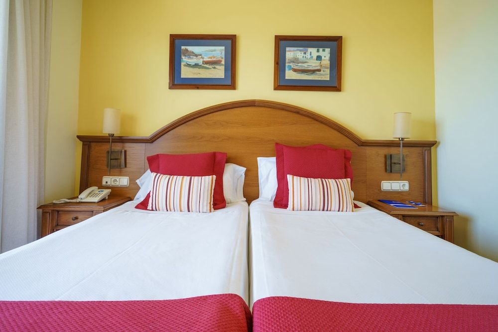 Double Room, Terrace, Partial Sea View (2 people)