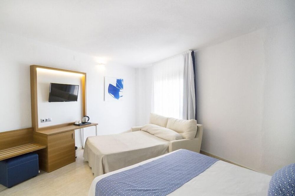 Family Quadruple Room, Sea View