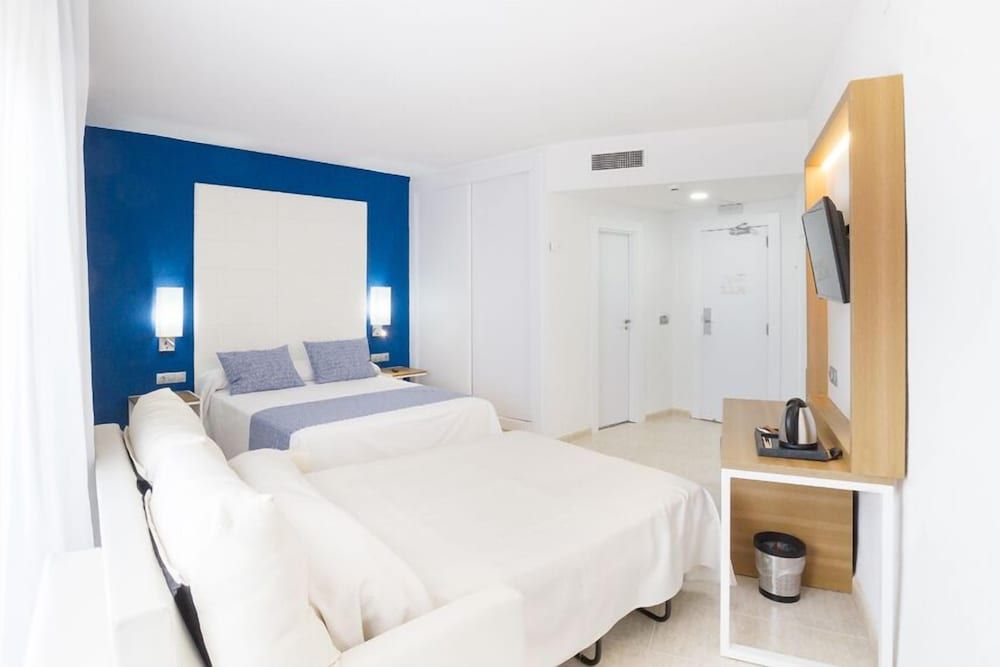 Family Quadruple Room, Sea View