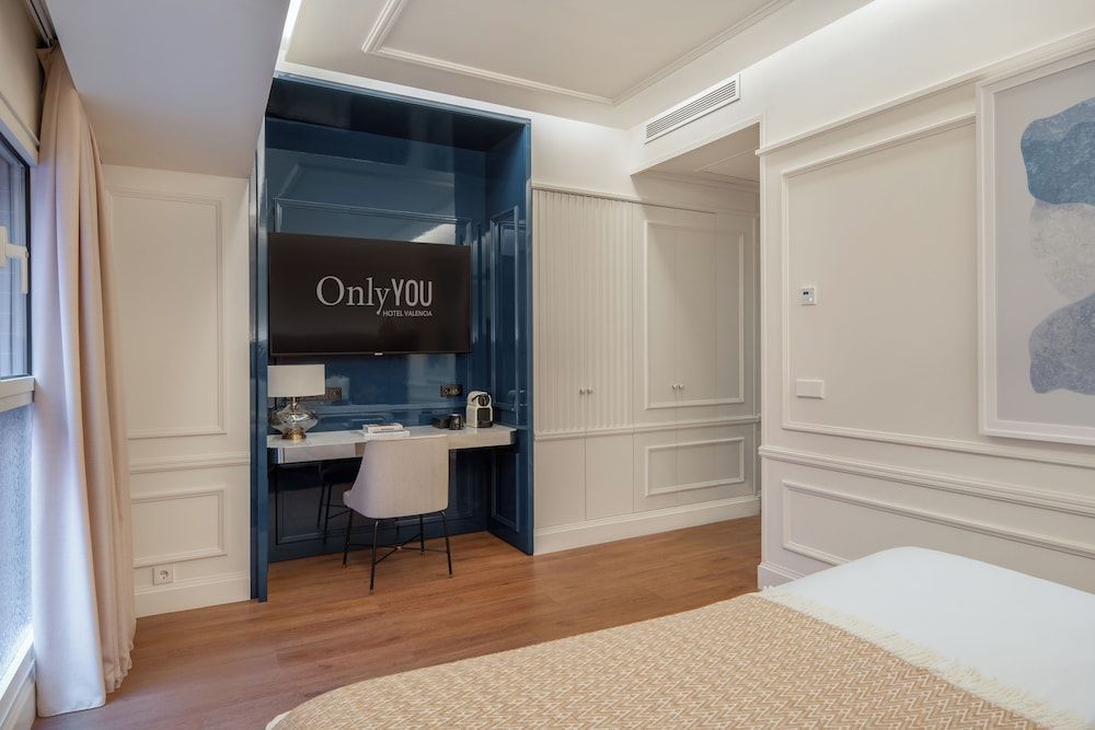 Only YOU Hotel Valencia Double Room, 1 King Bed (Interior) 6