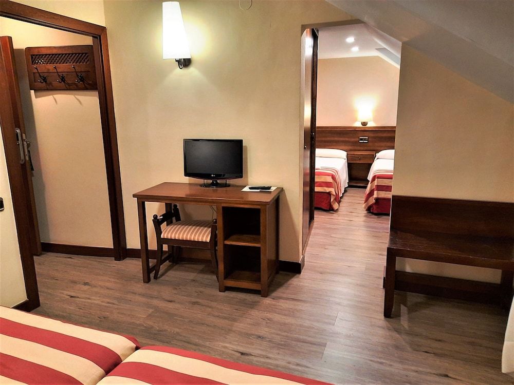 Hotel Urogallo Family Quadruple Room, Multiple Beds 7