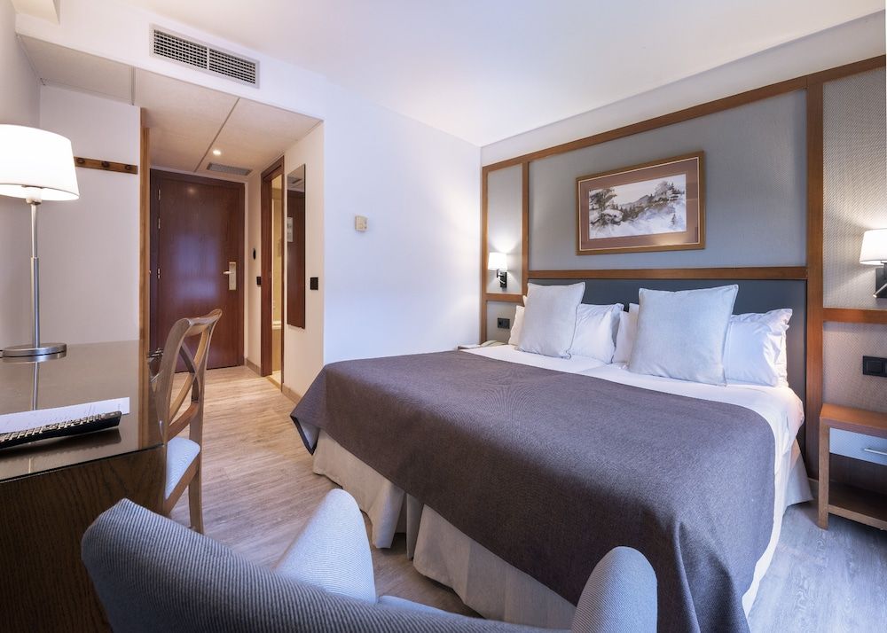 Hotel Vielha Val d'Arán, Affiliated by Meliá Standard Room