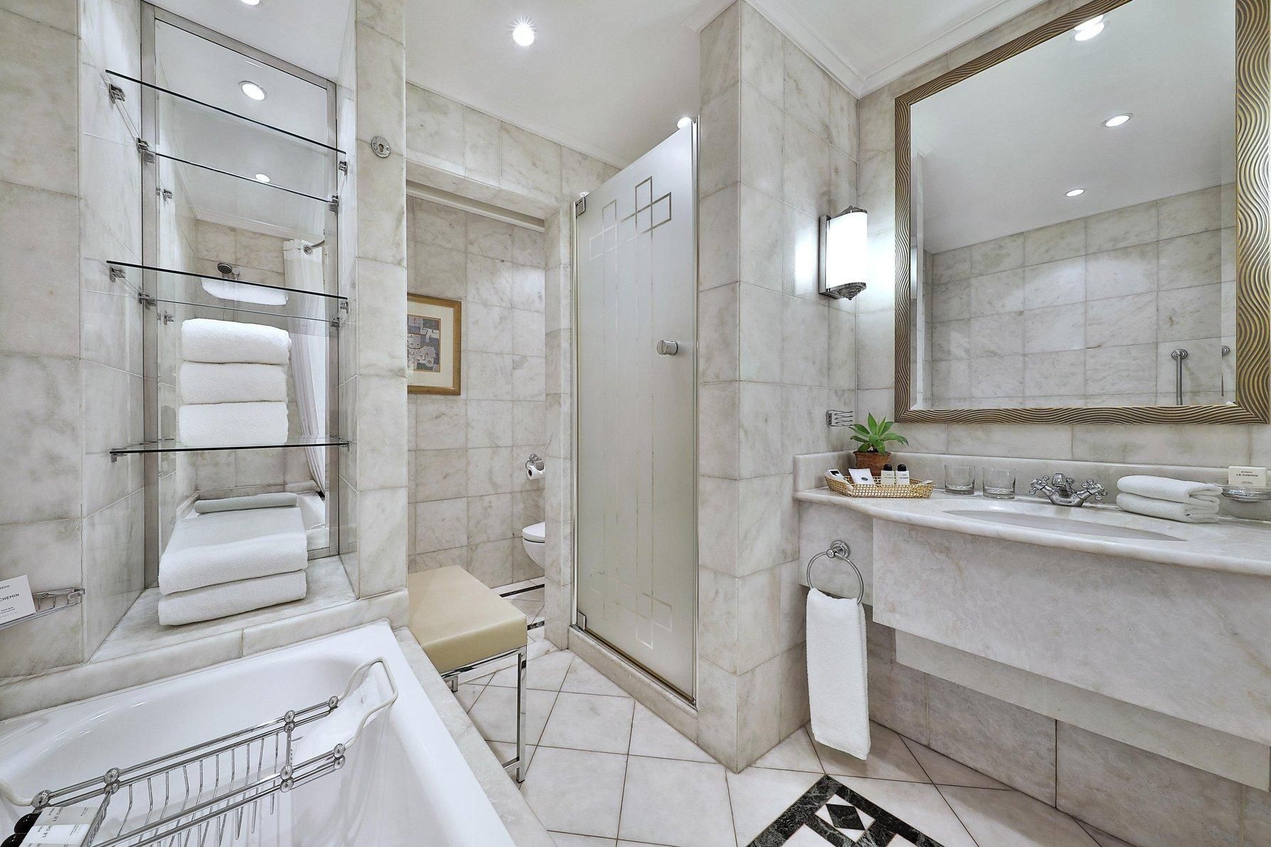 Junior Suite, Executive lounge access, 1 Bedroom Junior Suite, 1 King, Balcony