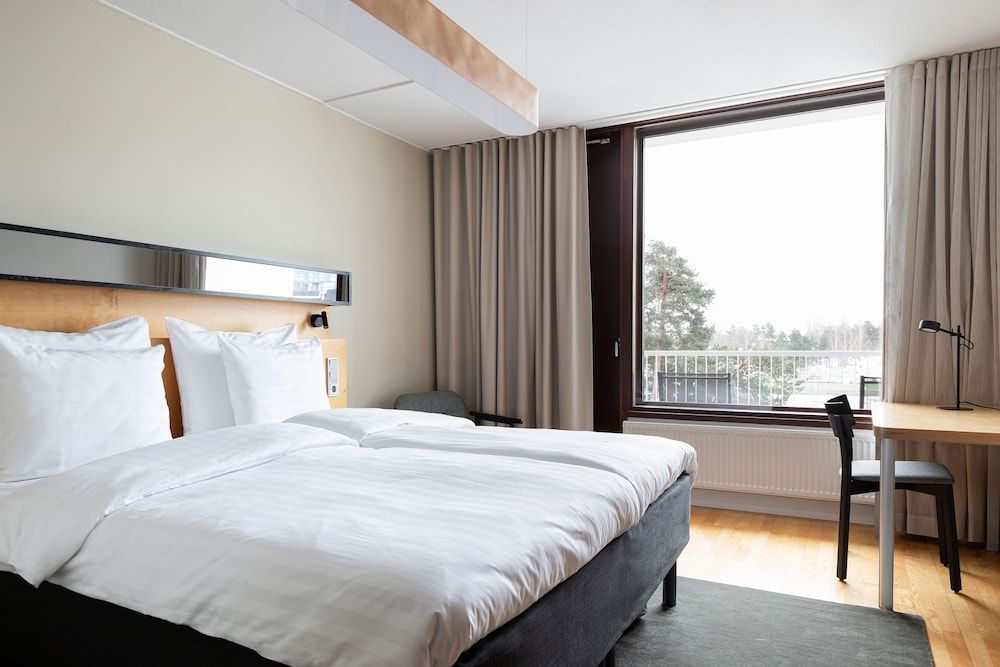Original Sokos Hotel Tapiola Garden Standard Room, 1 King Bed (extra bed possibility) 4