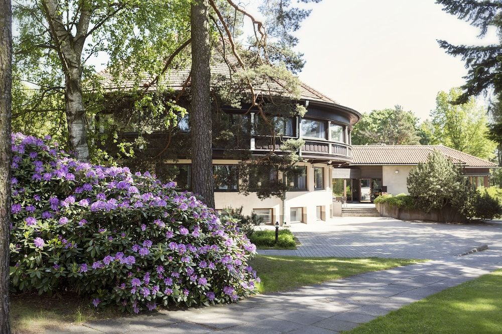 undefined Hilton Helsinki Kalastajatorppa 2