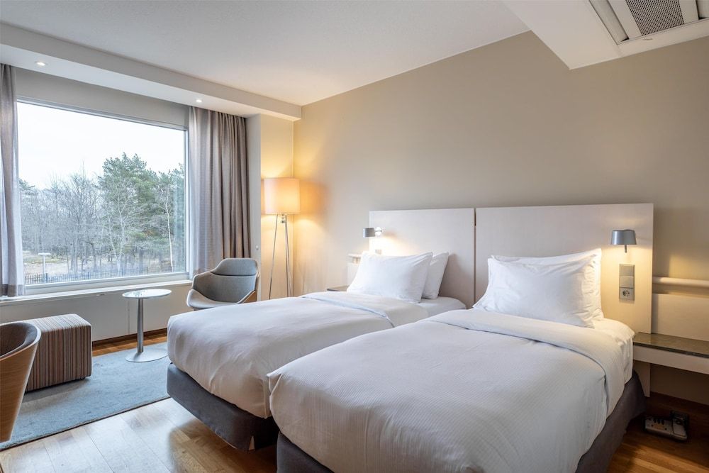 undefined Hilton Helsinki Kalastajatorppa 7