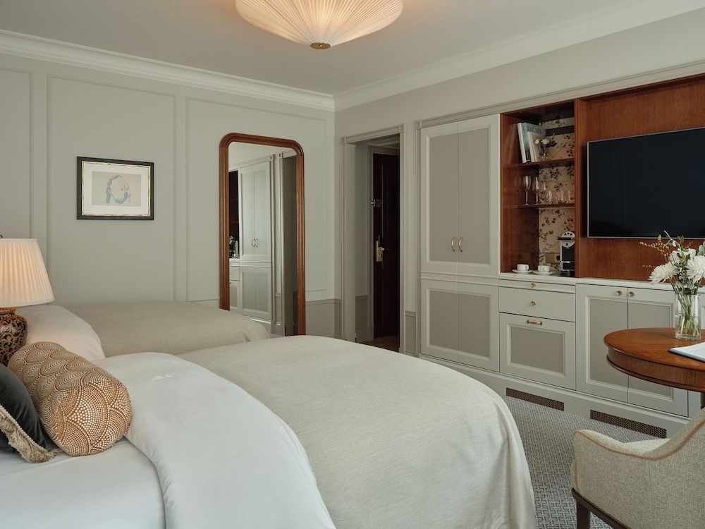 Hotel Kamp Deluxe Twin Room 4