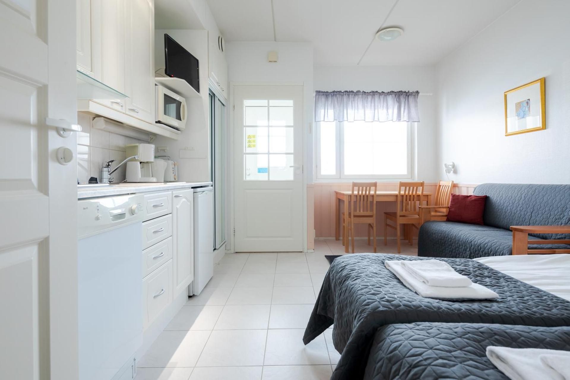 Lapland Hotels Sirkantähti Economy Studio Apartment with Sauna (2 adults)